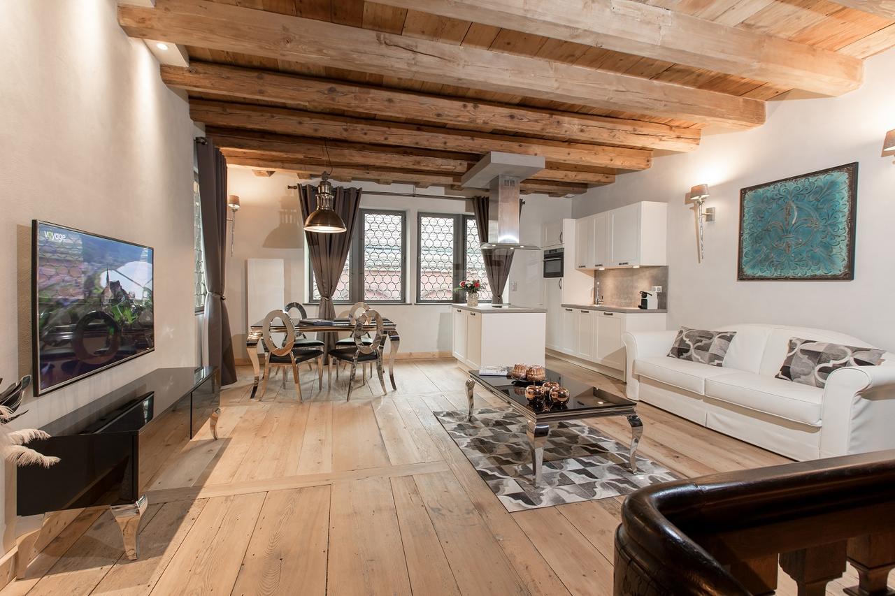 Le 1615 - Luxe Et Spa Colmar Buitenkant foto